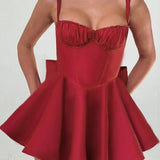 Minivestido sexy ajustado con tirantes de mariposa