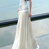 Vestido largo fluido sin tirantes con paneles de lentejuelas