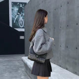 Chaqueta corta de lana estilo streetwear