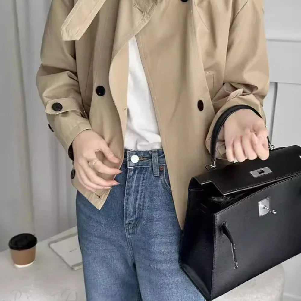 Chaqueta cargo corta e informal