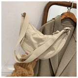 Bolso bandolera estilo hobo de diseño informal en nailon
