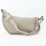 Bolso bandolera estilo hobo de diseño informal en nailon