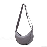 Bolso bandolera estilo hobo de diseño informal en nailon