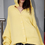 Sudadera con capucha y botones de color liso