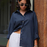 Una blusa relajada, sencilla y holgada, ideal para usar a diario.