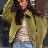 Chaqueta corta casual de ante con solapas