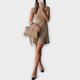 Elowen - Mini vestido con patchwork inspirado en lo militar y cuello alto