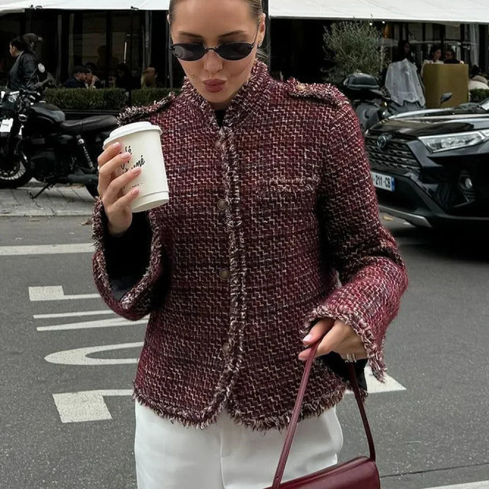 Elegante chaqueta corta de tweed al estilo Chanel