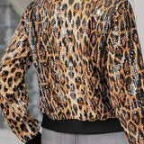 Chaqueta de béisbol corta y elegante con lentejuelas y estampado de leopardo.