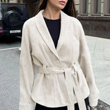 Chaqueta elegante de ante con mangas largas