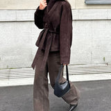 Chaqueta elegante de ante con mangas largas