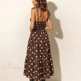 Vestido plisado de moda con tirantes elásticos en lunares chocolate y marfil.