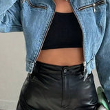 Chaqueta vaquera corta y moderna con cremallera