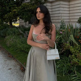 Vestido lencero midi con corsé plisado