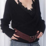 blusa minimalista de punto envolvente