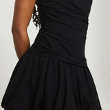 Vestido de noche mini ajustado sin tirantes