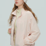 Chaqueta deportiva impermeable y ligera para senderismo y running.