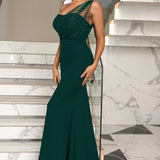Vestido de noche largo, sencillo y sin mangas