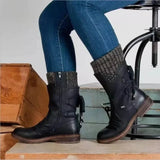Botines de mujer – Corte entallado – Ribete de punto – Tachuelas decorativas – Cierre con cordones
