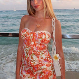 Vestido bandeau ajustado con estampado sexy para las fiestas.