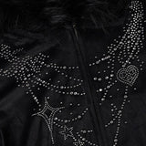 Sudadera gótica con capucha de corte entallado con paneles de piel y diamantes de imitación.