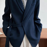 Blazer drapeado de moda con cuello manzana