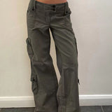 Pantalones cargo de mezclilla vintage con múltiples bolsillos y cintura media
