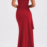 Vestido de noche largo sin tirantes con abertura hasta el muslo