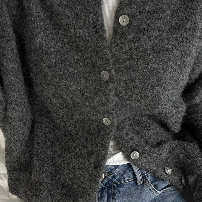 Chaleco vintage de punto gris claro con botones de concha