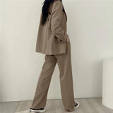Blazer elegante y pantalón recto para mujer - Estilo refinado y cómodo