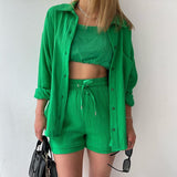 Conjunto de dos piezas para mujer: camiseta de manga corta, pantalón corto con cintura elástica, tejido ligero y cómodo.