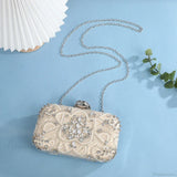 Clutch de noche de diseño en cristal y diamantes, adornado con pedrería, para boda o fiesta.