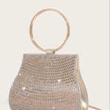 Clutch de noche nupcial adornado con pedrería y diamantes.