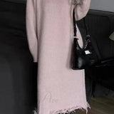 Vestido de punto desgastado con bordes sin rematar