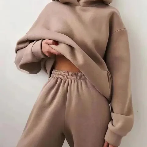 Conjunto de sudadera y jogger para mujer: corte holgado, tejido polar suave, estilo informal.