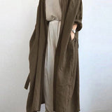 Gabardina de mujer – Corte oversize – Tejido transpirable – Largo hasta el tobillo – Abierta