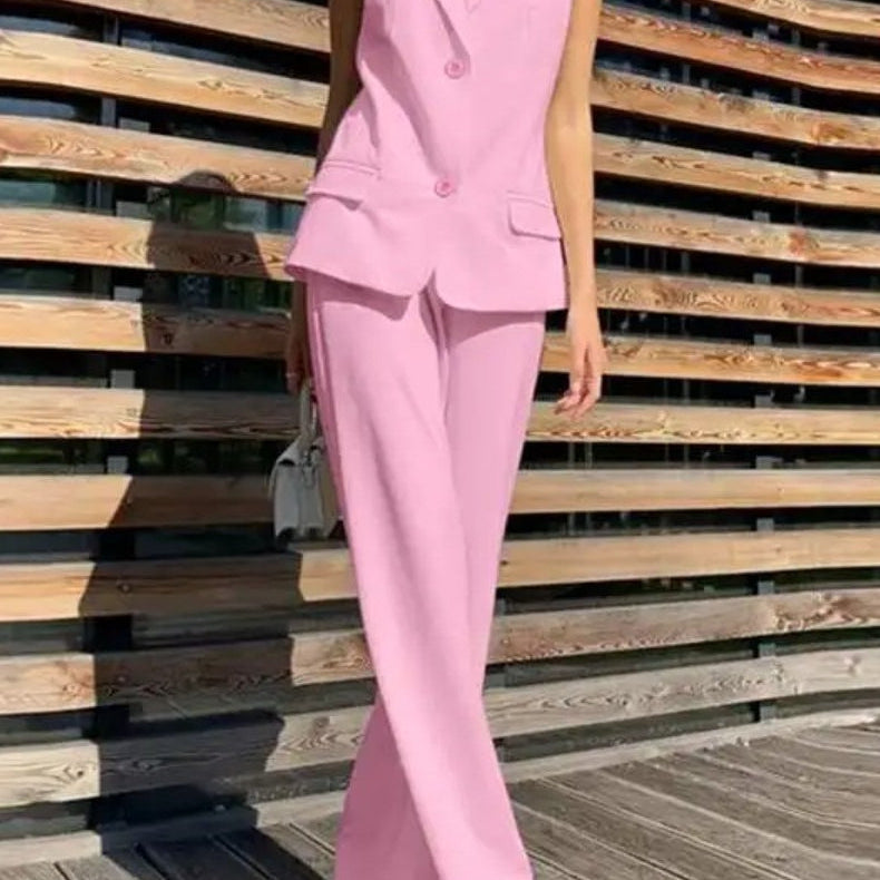 Pantalón ancho fluido con blazer sin mangas a juego