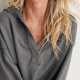 Sudadera con capucha lisa, elegante e informal con cuello en V