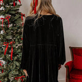 Minivestido holgado de terciopelo con aberturas y cintura atada.