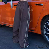 Pantalón moderno, elegante, ajustado, cómodo y versátil, de cintura alta, elástico, resistente y ligero.