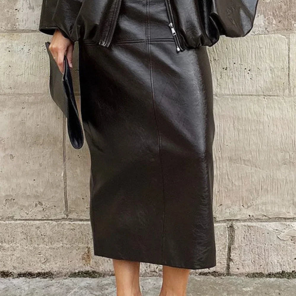 Elegante falda midi con abertura en piel sintética de PU