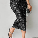 Elegante falda midi ajustada con lentejuelas y cintura alta