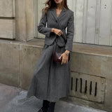 Blazer abotonado elegante y refinado