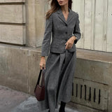 Blazer abotonado elegante y refinado