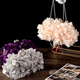 Elegante bolso de noche con estampado floral blanco para novia.