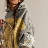 Sudadera informal con paneles bordados