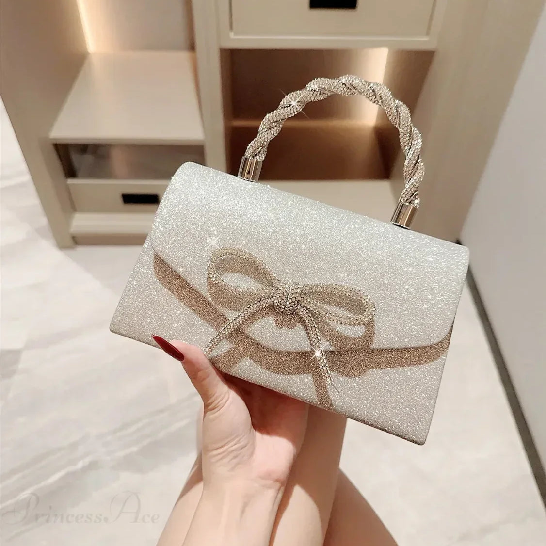 Clutch con cadena y lazo de diamantes estilo europeo y americano