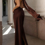 Vestido de noche sexy de satén sin mangas y sin espalda