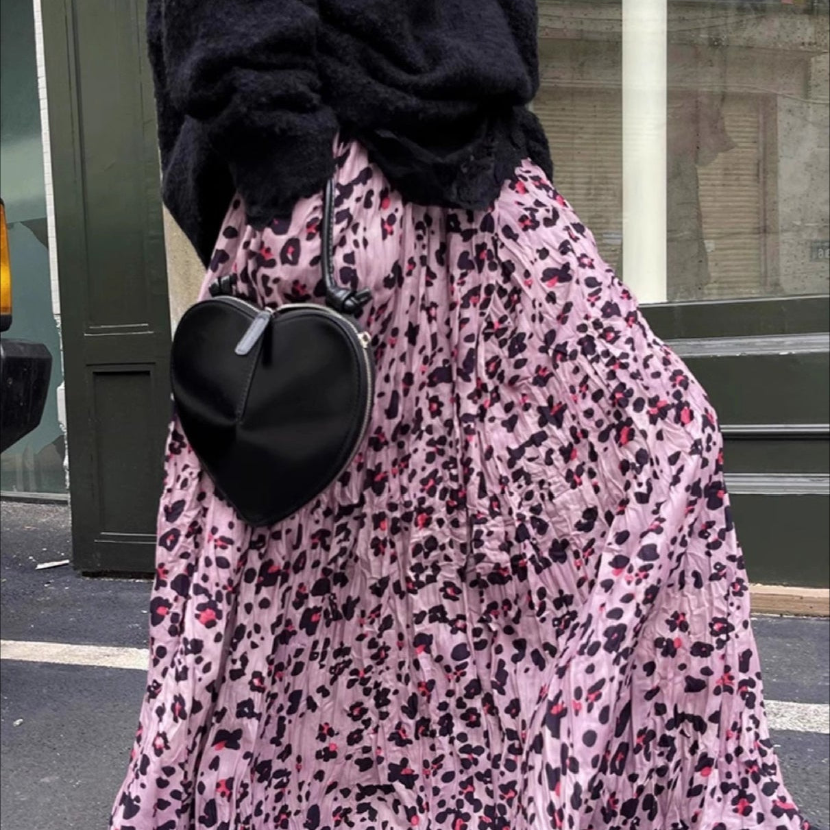 Falda midi acampanada con estampado de leopardo vintage