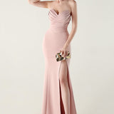 Vestido de noche plisado sin tirantes con escote corazón